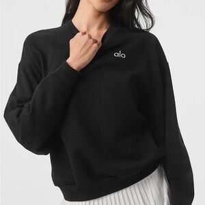 ALO Accolade Crew neck Pullover - XS